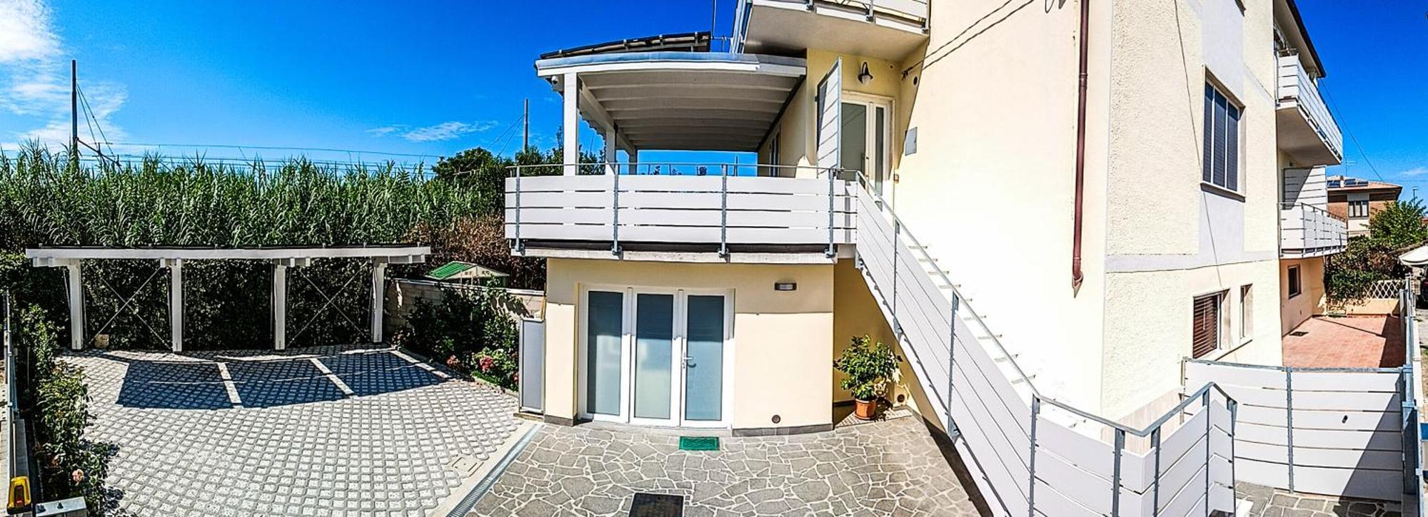 Bed and Breakfast Beb Terrazza Del Sole Pisa Esterno foto